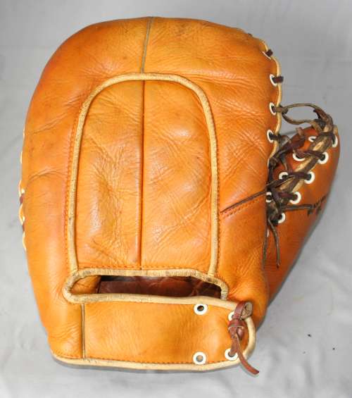 Frank McCormick OK 880 Back